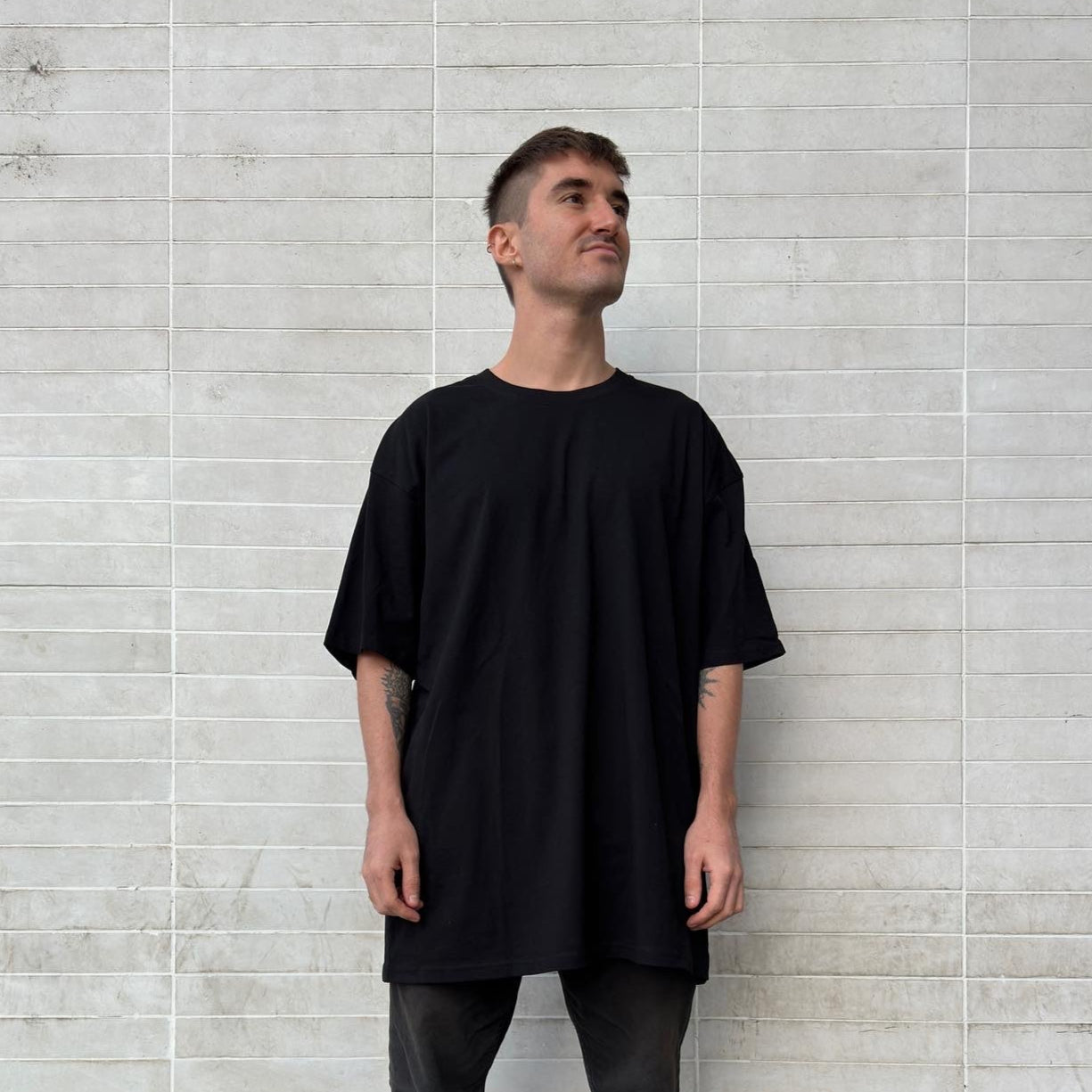 AETERIUS WEAR Luxury Streetwear black t-shirt heavy cotton tee oversized drop shoulder Endless Moments exclusive clothes