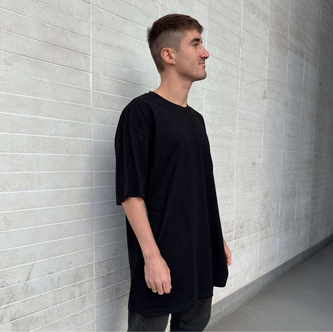 AETERIUS WEAR Luxury Streetwear plain black t-shirt luxury apparel