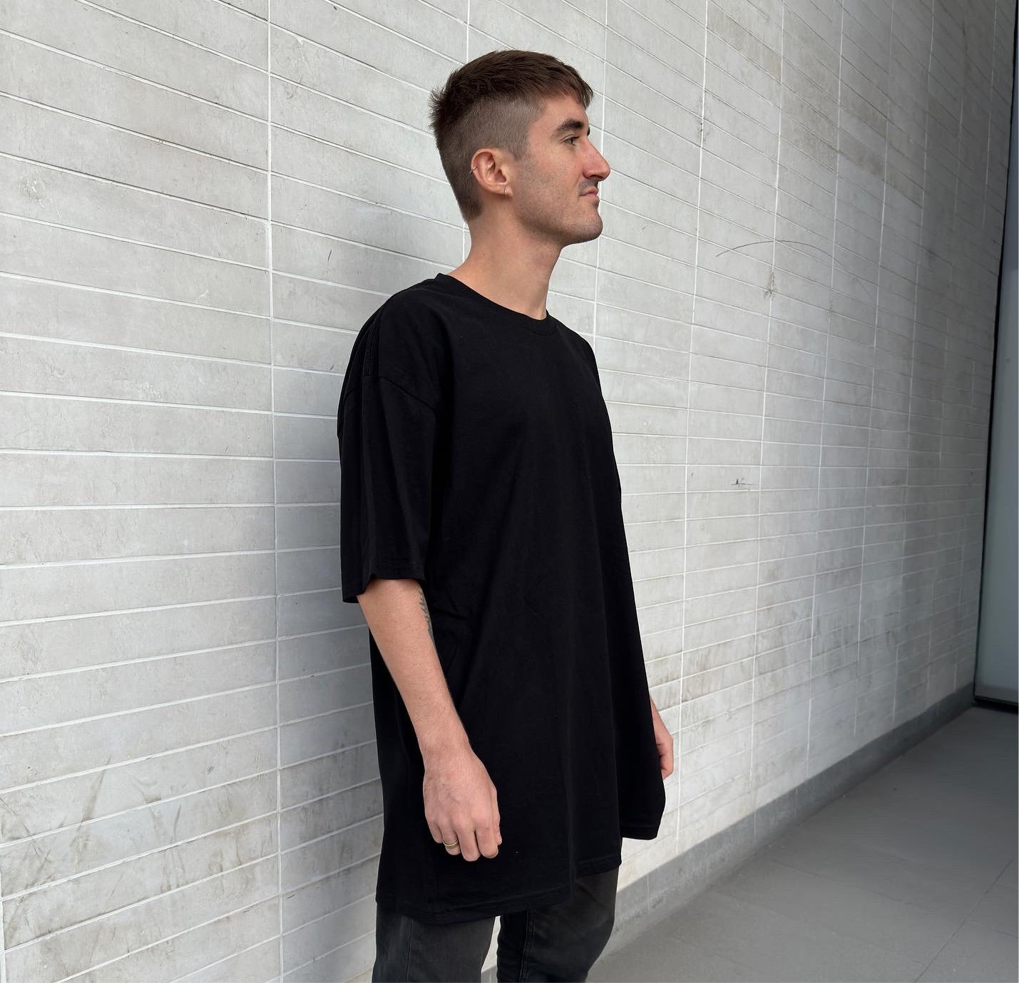 oversized black t-shirt streetwear