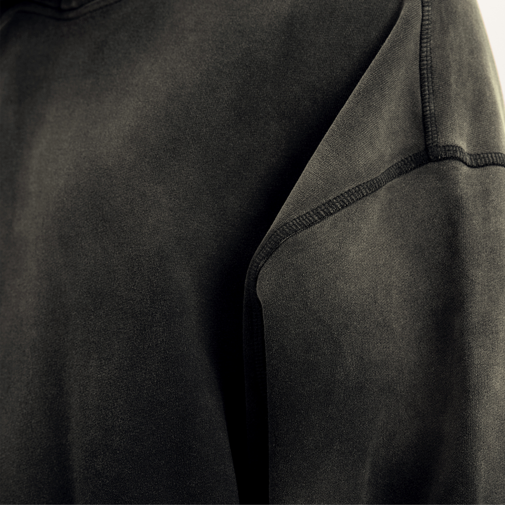 streetwear hoodie side of arm of black hoodie
