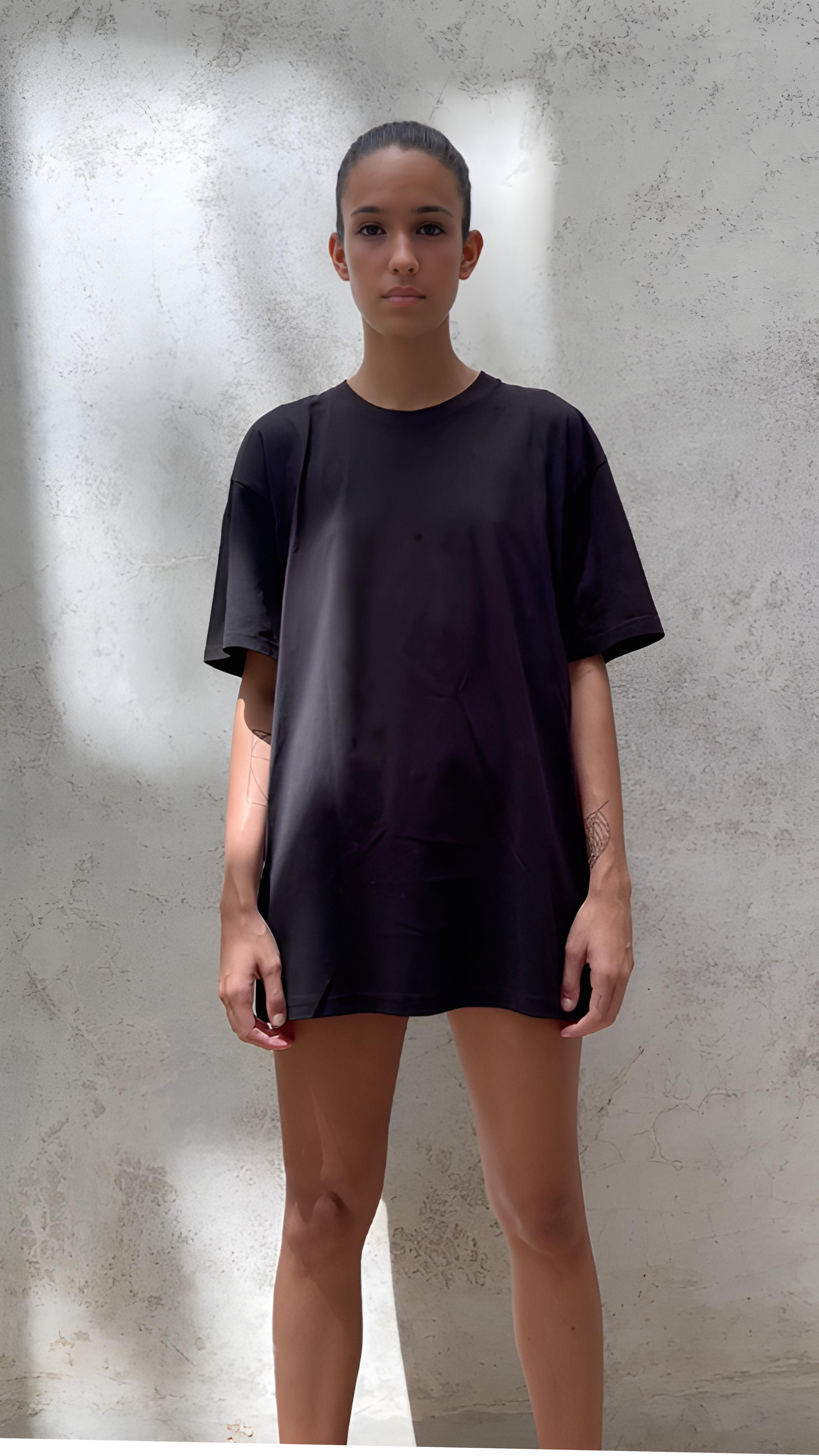 AETERIUS luxury streetwear model black t-shirt oversized tee