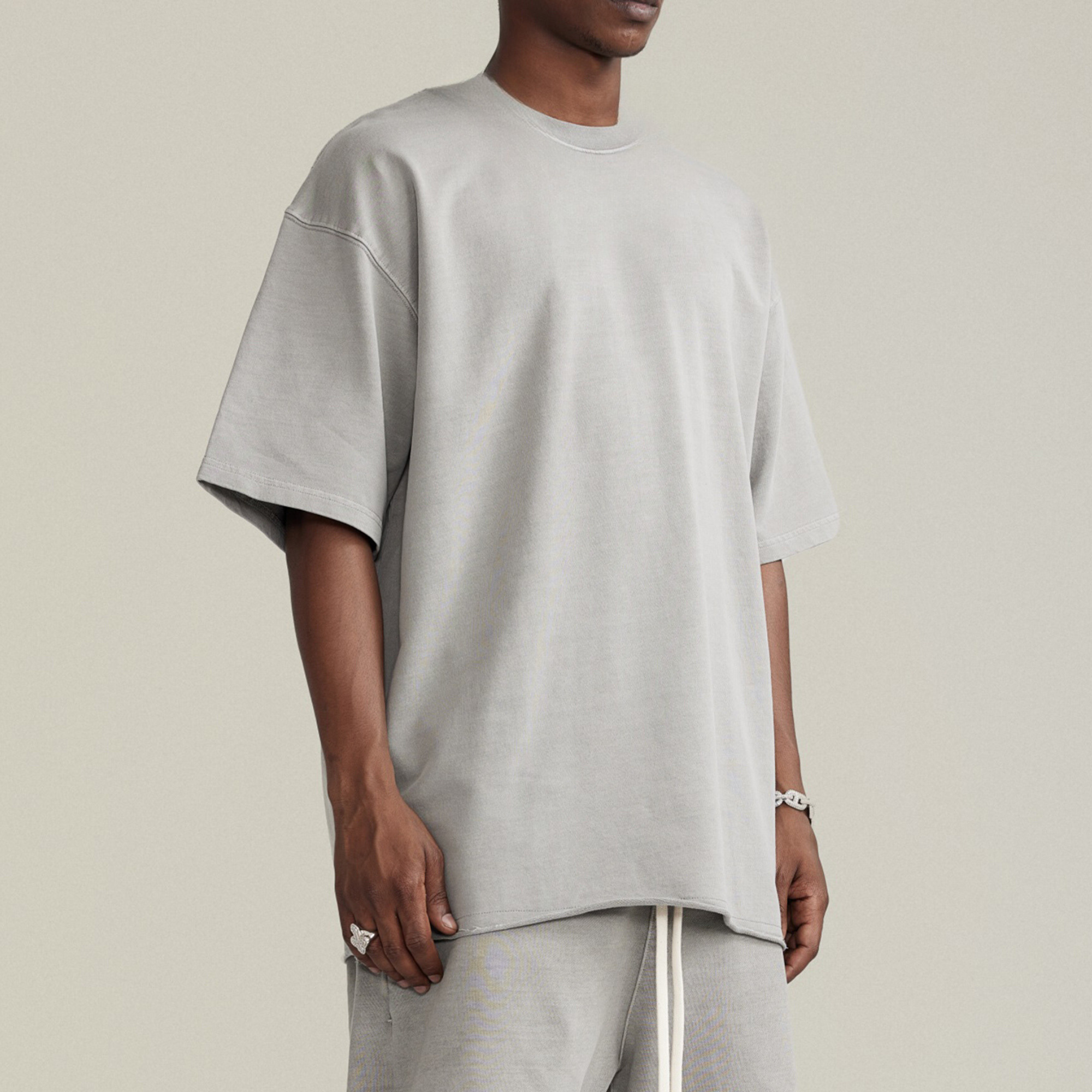 luxury streetwear oversized t-shirt light grey boxy fit 