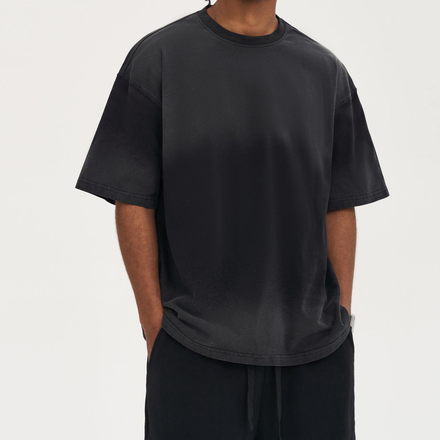 Oversized black t-shirt boxy fit streetwear tee