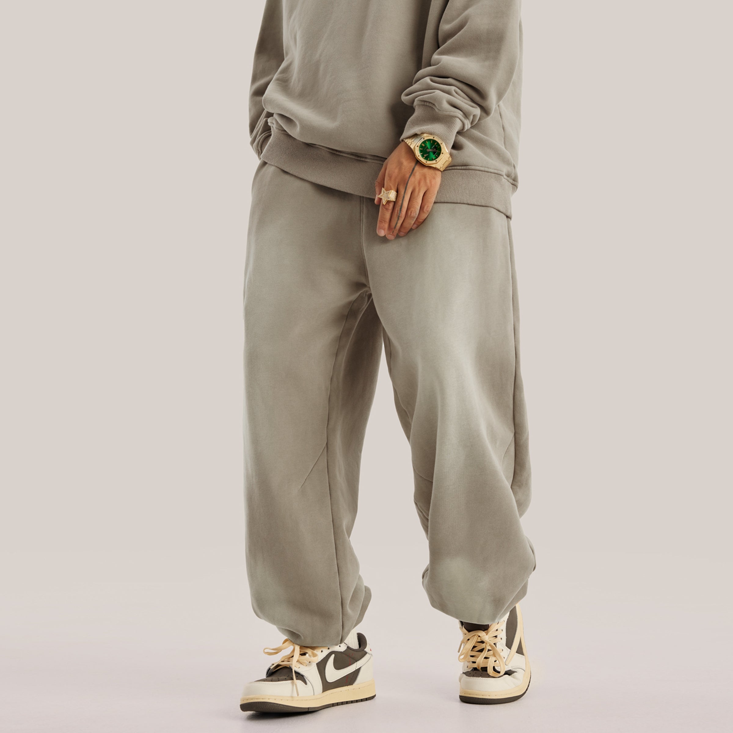 Washed Beige Sweatpants x Oversized Baggy Pants